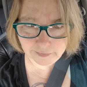 Meet your Posher, Danette